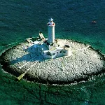 House Ive, House Beta - A Romantic Hideaway In An Olive Grove By The Sea, Fenced With Privacy, Swimming Pool, Jacuzzi And Playground, Pomer * Pula