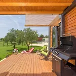 House Ive, House Beta - A Romantic Hideaway In An Olive Grove By The Sea, Fenced With Privacy, Swimming Pool, Jacuzzi And Playground, Pomer Holiday home