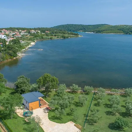度假居 House Ive, House Beta - A Romantic Hideaway In An Olive Grove By The Sea, Fenced With Privacy, Swimming Pool, Jacuzzi And Playground, Pomer